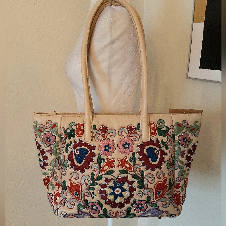 Clever Carriage Co Tote